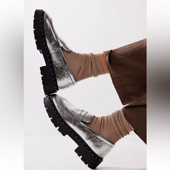 Free People x Schutz Christie Stud Loafers/ size 8.5 B - Picture 1 of 9